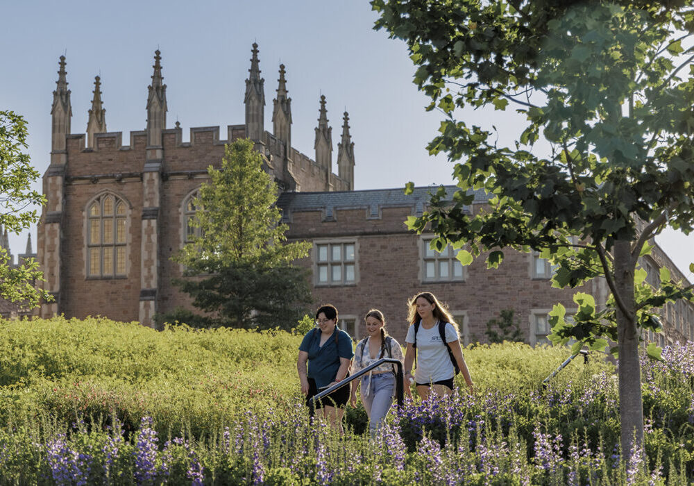 2024 05 01 Spring campus scenes.